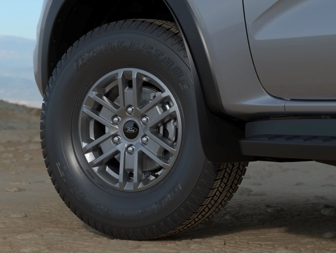 Mâm hợp kim nhôm 16 inch màu xám bạc Ford Ranger XLS 2.0L 4x4